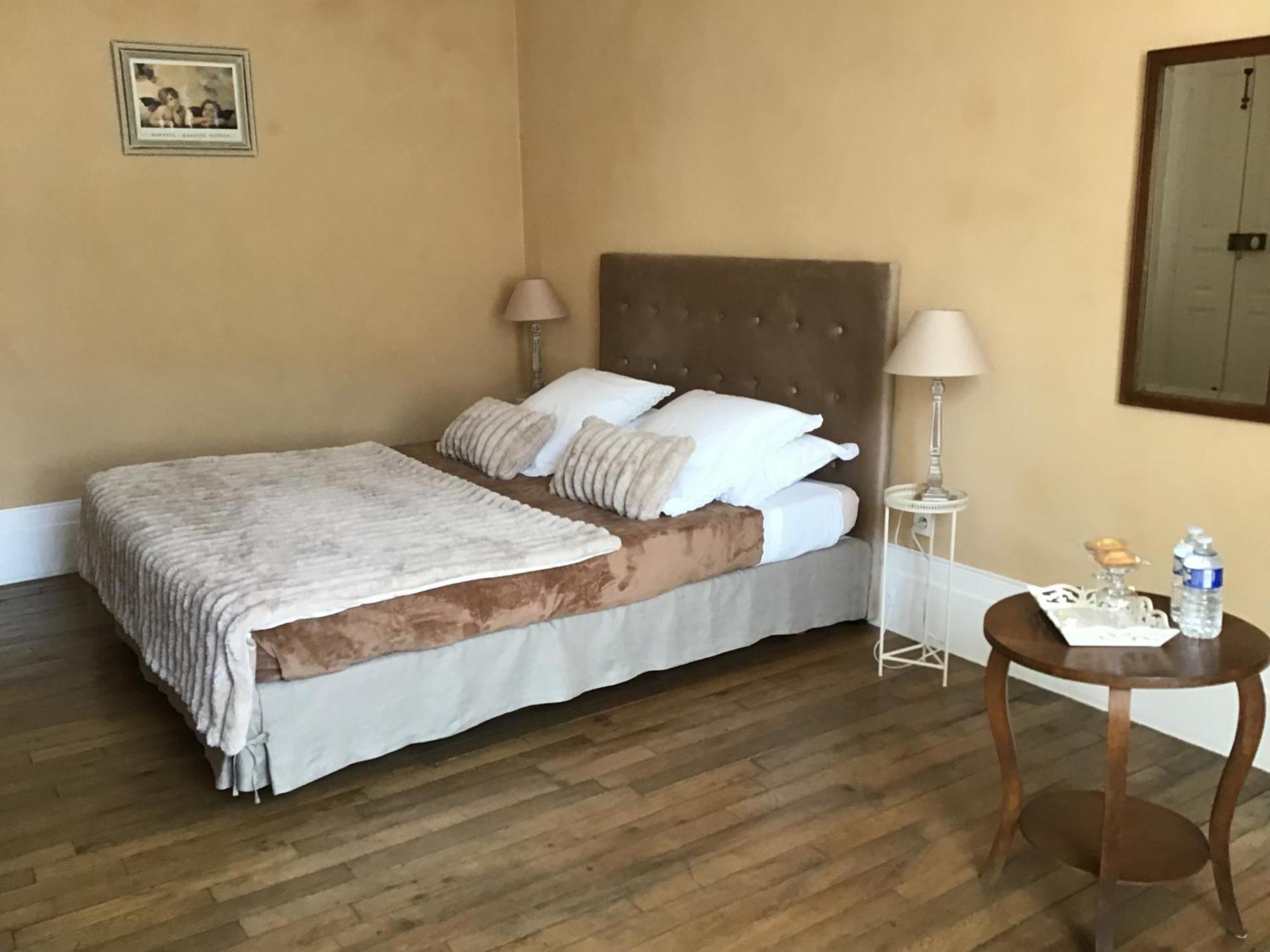 Aux Anges Gardiens Carcassonne Dış mekan fotoğraf